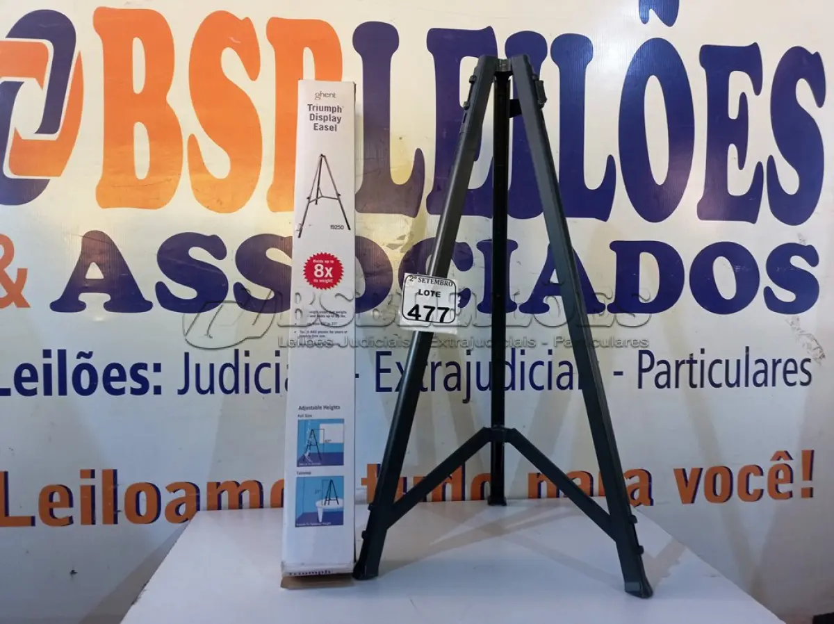 LOTE 477 - 01 TRIPÉ PARA SEGURAR MESA DE PROJEÇÃO. (NO ESTADO) ATENÇÃO! FAZER A VISITAÇÃO ANTES DE ARREMATAR, NÃO SABEMOS SE FUNCIONA. LEILÃO NÃO TEM GARANTIA E NEM DEVOLUÇÃO, SUJEITO A POSSÍVEIS AVARIAS VISÍVEIS/OCULTAS E/OU AUSÊNCIA DE COMPONENTES.