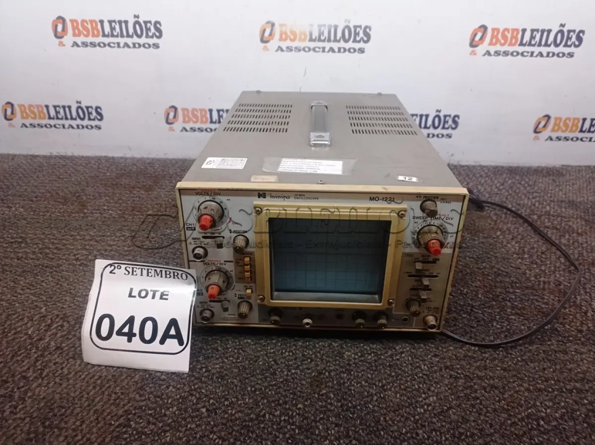 LOTE 040 - 01 OSCILOSCÓPIO MINIMAPA MODELO MO-1221. (NO ESTADO) ATENÇÃO! FAZER A VISITAÇÃO ANTES DE ARREMATAR, NÃO SABEMOS SE FUNCIONA. LEILÃO NÃO TEM GARANTIA E NEM DEVOLUÇÃO, SUJEITO A POSSÍVEIS AVARIAS VISÍVEIS/OCULTAS E/OU AUSÊNCIA DE COMPONENTES.