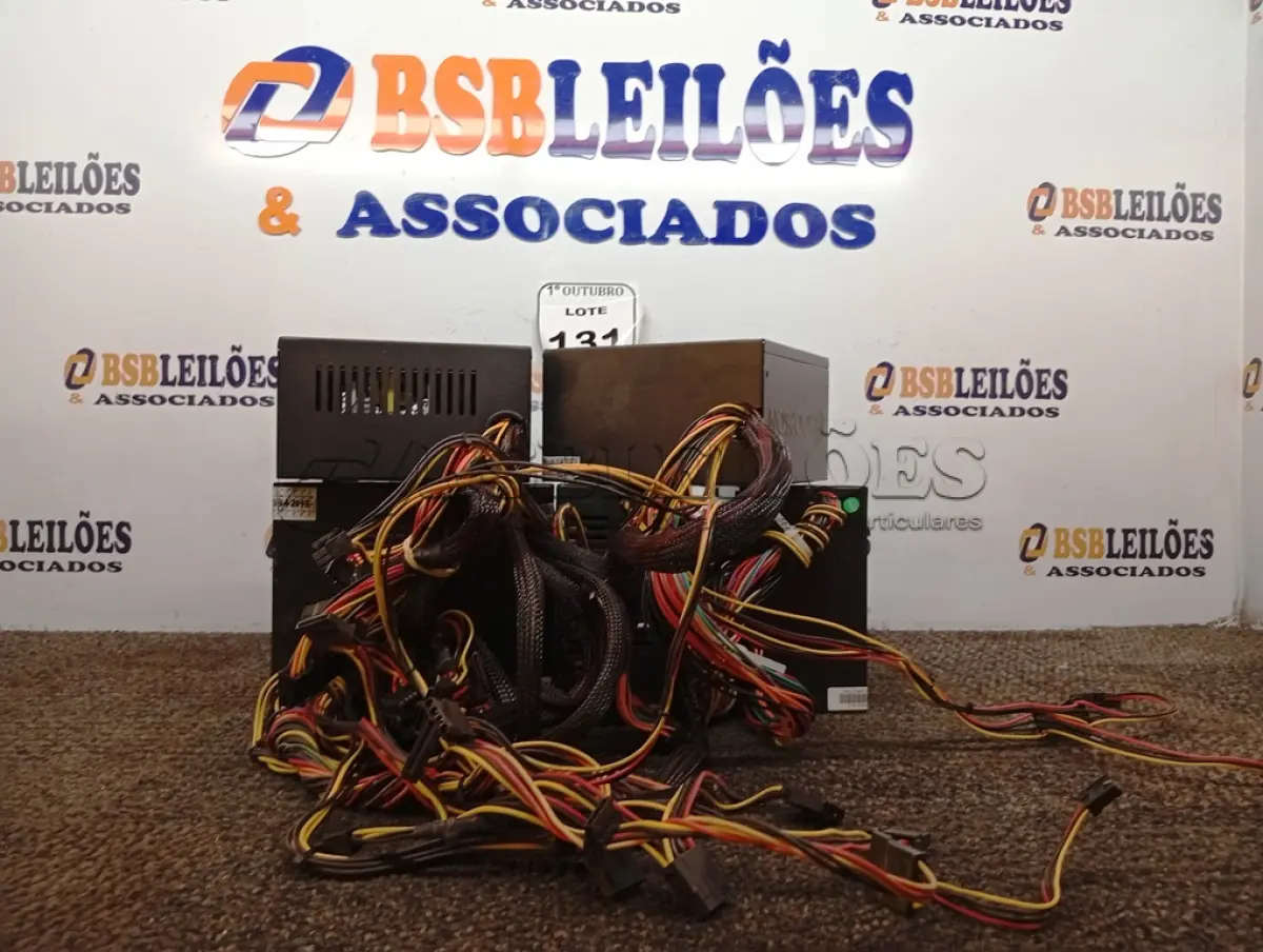 LOTE 131 - 06 FONTES DE ALIMENTAÇÃO P/ PC. (NO ESTADO) ATENÇÃO! FAZER A VISITAÇÃO ANTES DE ARREMATAR, NÃO SABEMOS SE FUNCIONA. LEILÃO NÃO TEM GARANTIA E NEM DEVOLUÇÃO, SUJEITO A POSSÍVEIS AVARIAS VISÍVEIS/OCULTAS E/OU AUSÊNCIA DE COMPONENTES.