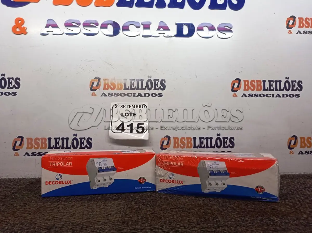 LOTE 415 - 02 CAIXAS DE MINI DISJUNTORES DECORLUX MODELO DZ47-63, CONTÉM 12 UNIDADES EM CADA CAIXA. (NO ESTADO) ATENÇÃO! FAZER A VISITAÇÃO ANTES DE ARREMATAR, NÃO SABEMOS SE FUNCIONA. LEILÃO NÃO TEM GARANTIA E NEM DEVOLUÇÃO, SUJEITO A POSSÍVEIS AVARIAS VISÍVEIS/OCULTAS E/OU AUSÊNCIA DE COMPONENTES.