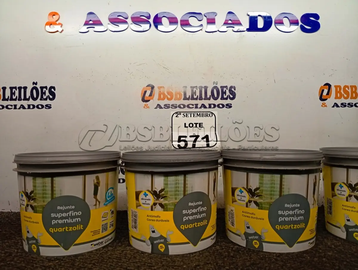 LOTE 571 - 04 BALDINHOS DE REJUNTE SUPERFINO PREMIUM QUARTZOLIT COM 2KG CADA. (NO ESTADO) ATENÇÃO! FAZER A VISITAÇÃO ANTES DE ARREMATAR, NÃO SABEMOS SE FUNCIONA. LEILÃO NÃO TEM GARANTIA E NEM DEVOLUÇÃO, SUJEITO A POSSÍVEIS AVARIAS VISÍVEIS/OCULTAS E/OU AUSÊNCIA DE COMPONENTES.