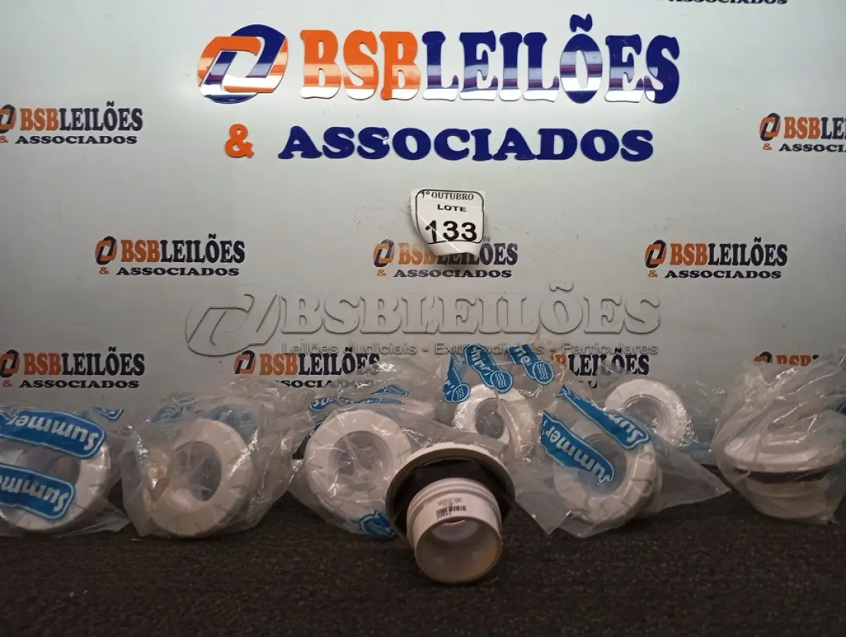 LOTE 133 - 10 DISPOSITIVOS P REFLETORES P/ PISCINAS DE FIBRA. (NO ESTADO) ATENÇÃO! FAZER A VISITAÇÃO ANTES DE ARREMATAR, NÃO SABEMOS SE FUNCIONA. LEILÃO NÃO TEM GARANTIA E NEM DEVOLUÇÃO, SUJEITO A POSSÍVEIS AVARIAS VISÍVEIS/OCULTAS E/OU AUSÊNCIA DE COMPONENTES.