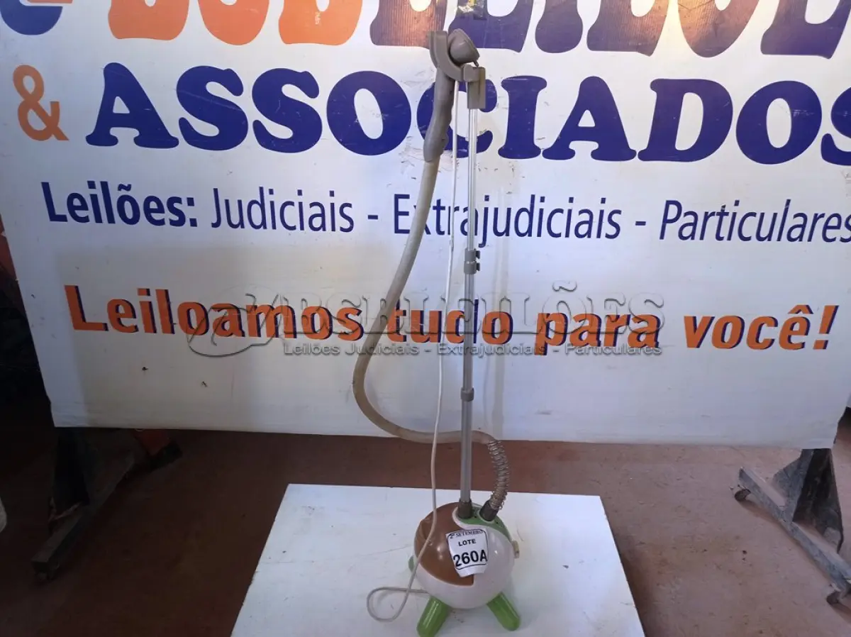 LOTE 260 - 01 FERRO DE PASSAR A VAPOR STEAM MAX. (NO ESTADO) ATENÇÃO! FAZER A VISITAÇÃO ANTES DE ARREMATAR, NÃO SABEMOS SE FUNCIONA. LEILÃO NÃO TEM GARANTIA E NEM DEVOLUÇÃO, SUJEITO A POSSÍVEIS AVARIAS VISÍVEIS/OCULTAS E/OU AUSÊNCIA DE COMPONENTES.