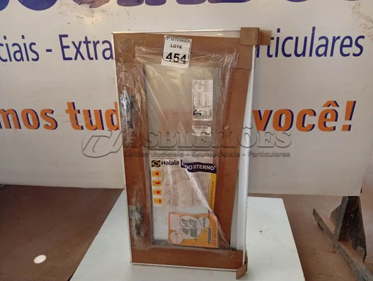 LOTE 454 - 01 JANELA MAXIM-AR PLENNA HORI 098X050 S/G BRANCO  HAIALA NOVO. (NO ESTADO) ATENÇÃO! FAZER A VISITAÇÃO ANTES DE ARREMATAR, NÃO SABEMOS SE FUNCIONA. LEILÃO NÃO TEM GARANTIA E NEM DEVOLUÇÃO, SUJEITO A POSSÍVEIS AVARIAS VISÍVEIS/OCULTAS E/OU AUSÊNCIA DE COMPONENTES.