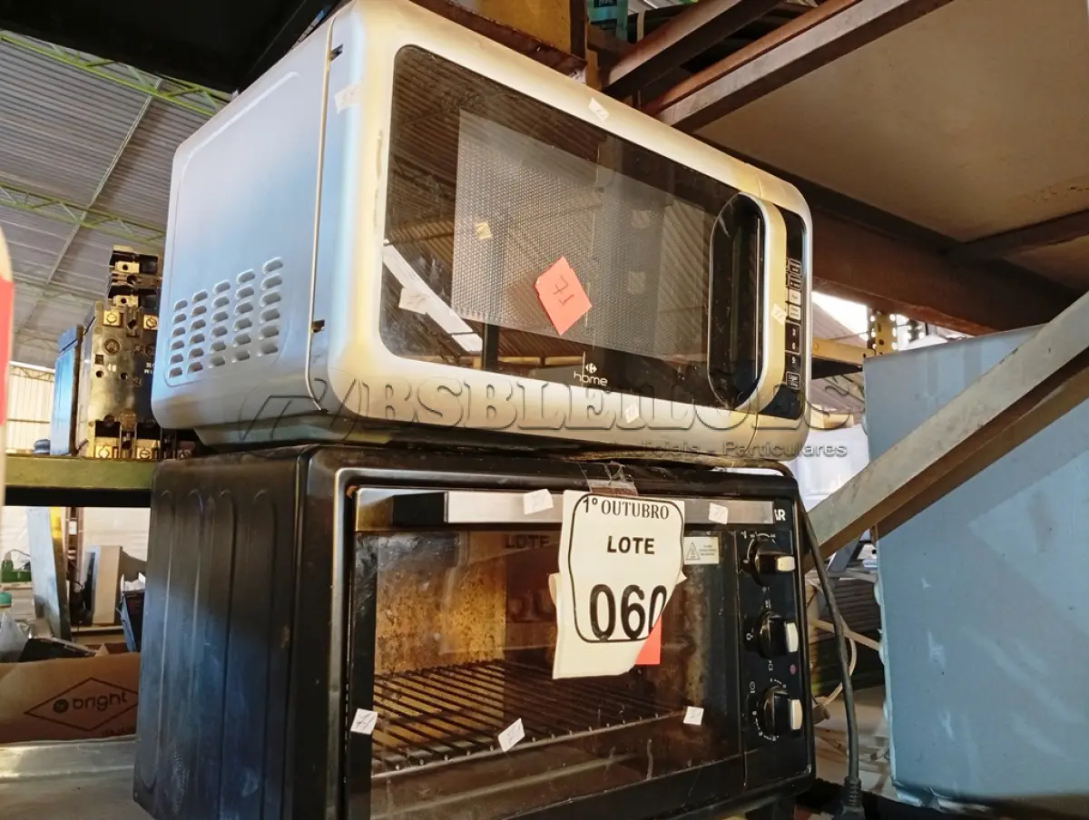 LOTE 060 - 01 MICRO-ONDAS SEM PRATO HOMER E 01 FORNO ELÉTRICO SUGAR. (NO ESTADO) ATENÇÃO! FAZER A VISITAÇÃO ANTES DE ARREMATAR, NÃO SABEMOS SE FUNCIONA. LEILÃO NÃO TEM GARANTIA E NEM DEVOLUÇÃO, SUJEITO A POSSÍVEIS AVARIAS VISÍVEIS/OCULTAS E/OU AUSÊNCIA DE COMPONENTES.