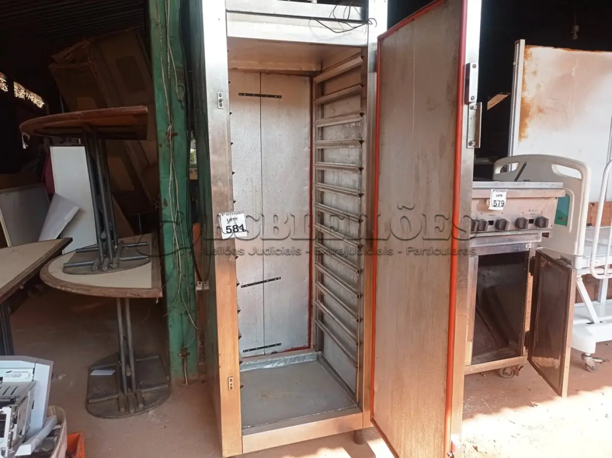 LOTE 581 - 01 PASTROUGH CÂMARA DE AQUECIMENTO. (NO ESTADO) ATENÇÃO! FAZER A VISITAÇÃO ANTES DE ARREMATAR, NÃO SABEMOS SE FUNCIONA. LEILÃO NÃO TEM GARANTIA E NEM DEVOLUÇÃO, SUJEITO A POSSÍVEIS AVARIAS VISÍVEIS/OCULTAS E/OU AUSÊNCIA DE COMPONENTES.
