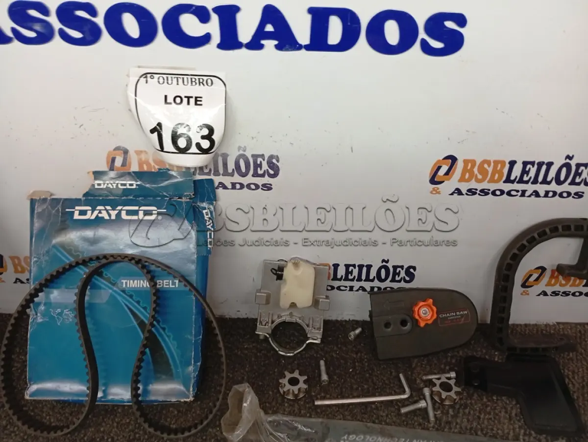 LOTE 163 - 01 LOTE COM DIVERSAS PEÇAS VEICULARES. (NO ESTADO) ATENÇÃO! FAZER A VISITAÇÃO ANTES DE ARREMATAR, NÃO SABEMOS SE FUNCIONA. LEILÃO NÃO TEM GARANTIA E NEM DEVOLUÇÃO, SUJEITO A POSSÍVEIS AVARIAS VISÍVEIS/OCULTAS E/OU AUSÊNCIA DE COMPONENTES.