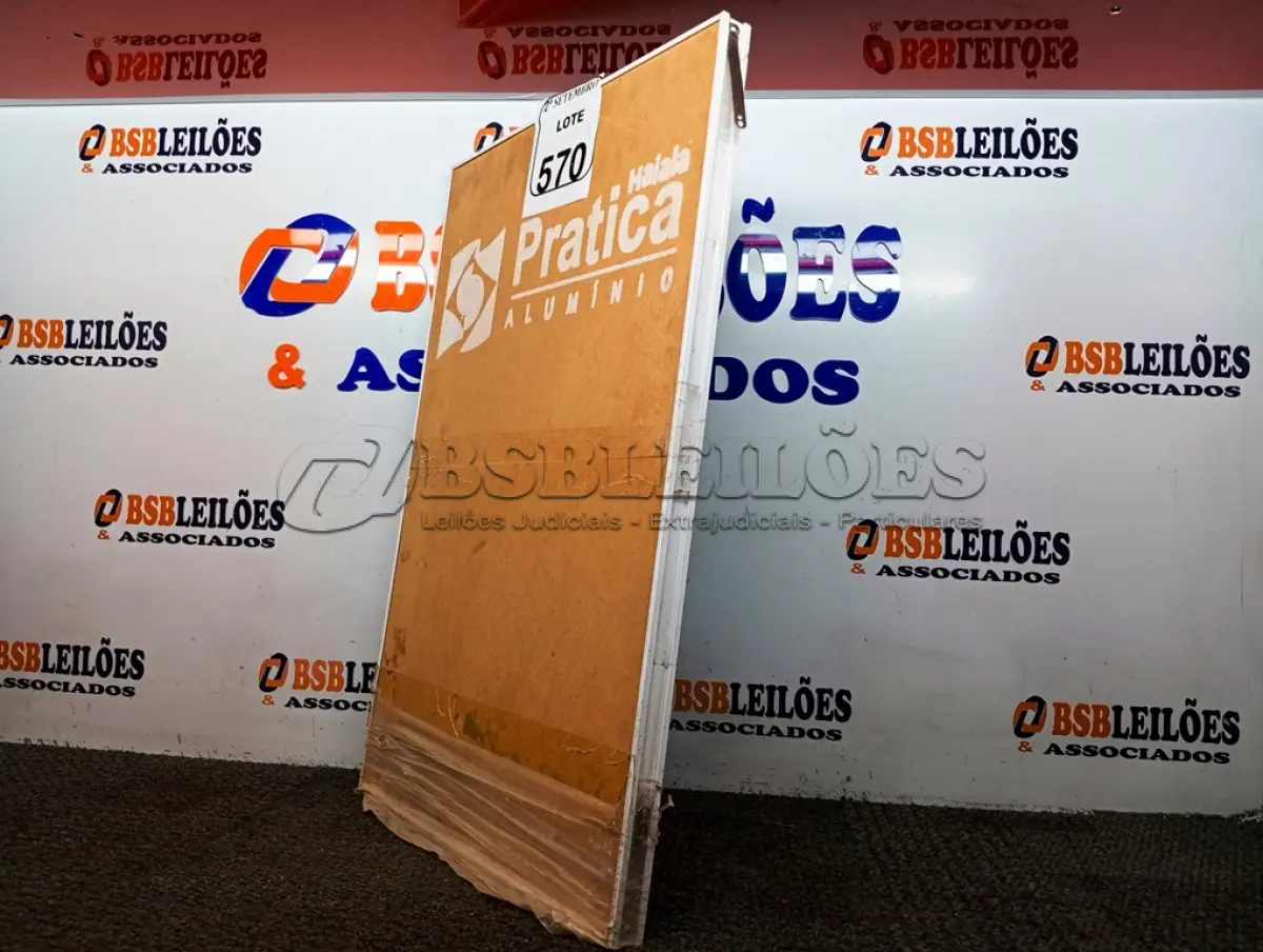 LOTE 570 - 01 JANELA BASC PRÁTICA 2F 060X040 S/G BRANCO – HAIALA NOVO. (NO ESTADO) ATENÇÃO! FAZER A VISITAÇÃO ANTES DE ARREMATAR, NÃO SABEMOS SE FUNCIONA. LEILÃO NÃO TEM GARANTIA E NEM DEVOLUÇÃO, SUJEITO A POSSÍVEIS AVARIAS VISÍVEIS/OCULTAS E/OU AUSÊNCIA DE COMPONENTES.