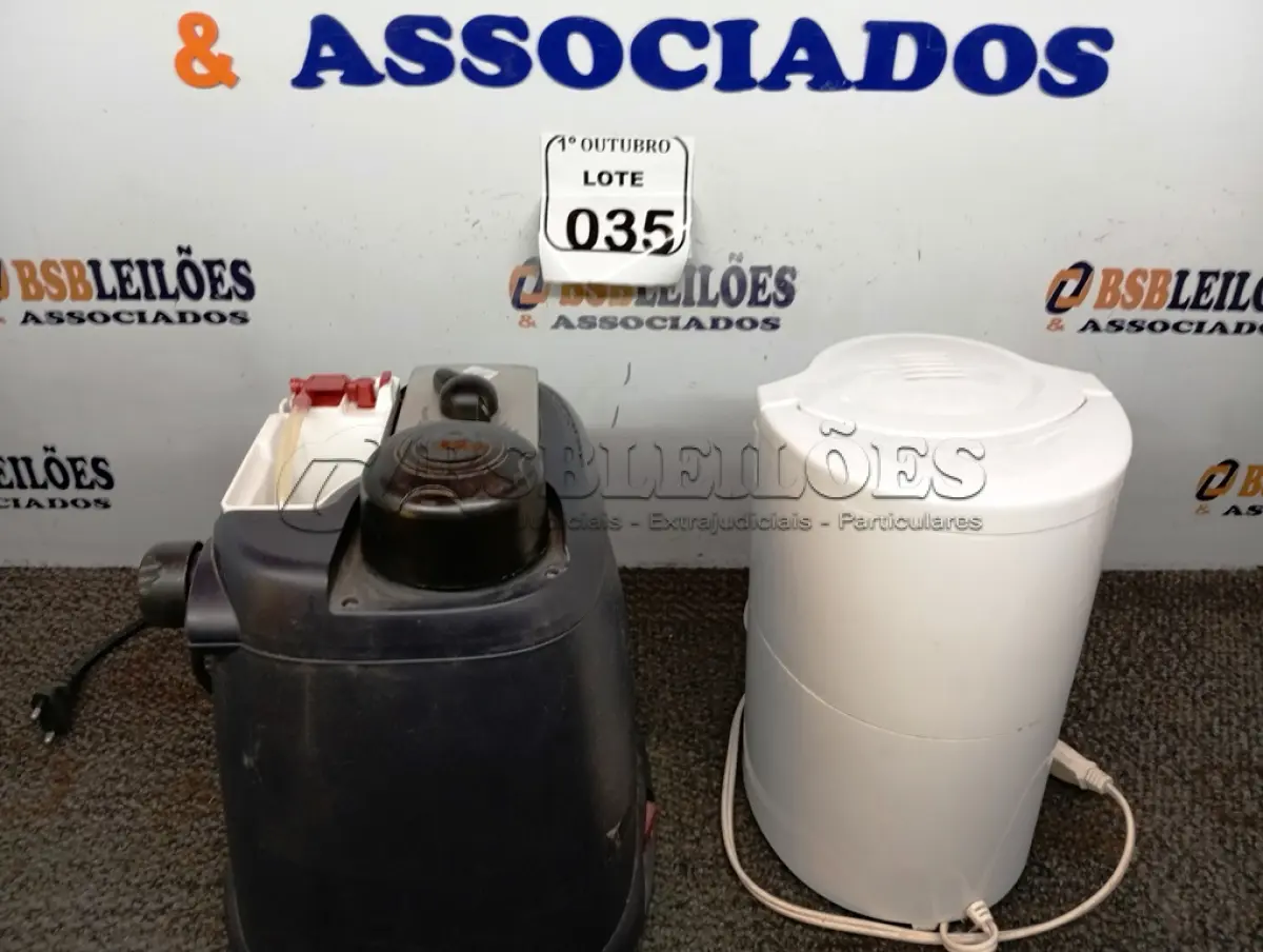 LOTE 035 - 02 CAFETEIRAS ELÉTRICAS. (NO ESTADO) ATENÇÃO! FAZER A VISITAÇÃO ANTES DE ARREMATAR, NÃO SABEMOS SE FUNCIONA. LEILÃO NÃO TEM GARANTIA E NEM DEVOLUÇÃO, SUJEITO A POSSÍVEIS AVARIAS VISÍVEIS/OCULTAS E/OU AUSÊNCIA DE COMPONENTES.