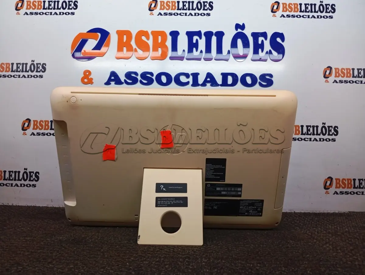 LOTE 022 - 01 ALL IN ONE HP. (NO ESTADO) ATENÇÃO! FAZER A VISITAÇÃO ANTES DE ARREMATAR, NÃO SABEMOS SE FUNCIONA. LEILÃO NÃO TEM GARANTIA E NEM DEVOLUÇÃO, SUJEITO A POSSÍVEIS AVARIAS VISÍVEIS/OCULTAS E/OU AUSÊNCIA DE COMPONENTES.