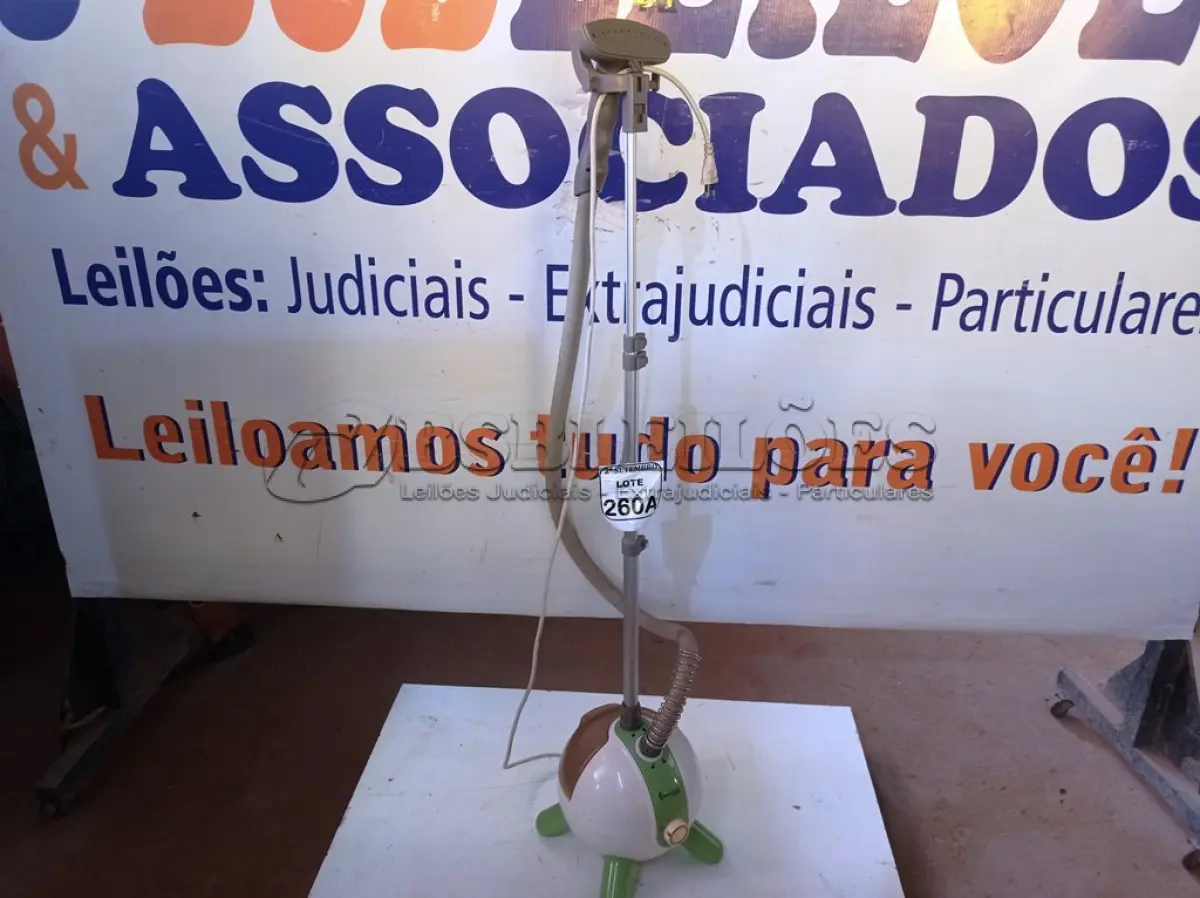 LOTE 260 - 01 FERRO DE PASSAR A VAPOR STEAM MAX. (NO ESTADO) ATENÇÃO! FAZER A VISITAÇÃO ANTES DE ARREMATAR, NÃO SABEMOS SE FUNCIONA. LEILÃO NÃO TEM GARANTIA E NEM DEVOLUÇÃO, SUJEITO A POSSÍVEIS AVARIAS VISÍVEIS/OCULTAS E/OU AUSÊNCIA DE COMPONENTES.