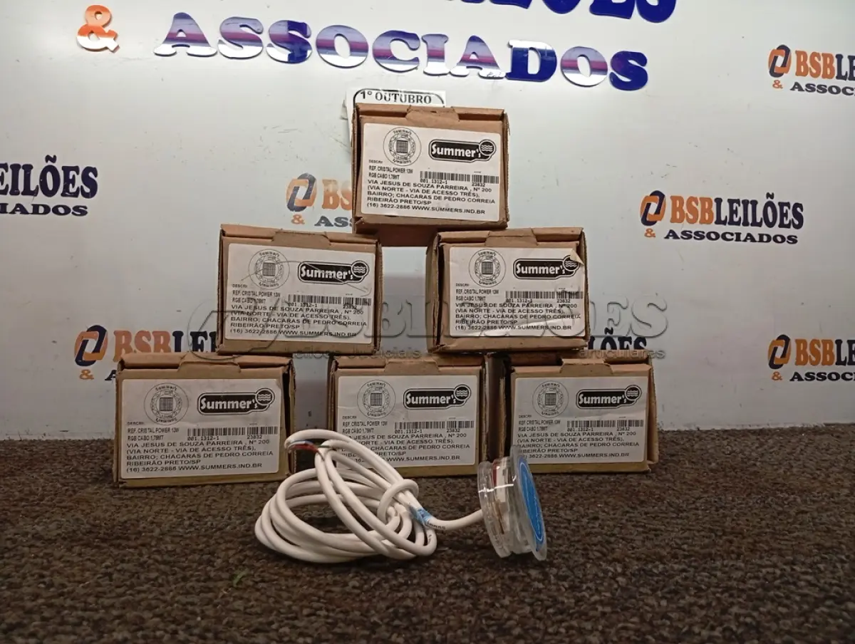 LOTE 118 - 05 REFLETORES CRISTAL POWER 13W SUMMER RGB CABO 1,75M. (NO ESTADO) ATENÇÃO! FAZER A VISITAÇÃO ANTES DE ARREMATAR, NÃO SABEMOS SE FUNCIONA. LEILÃO NÃO TEM GARANTIA E NEM DEVOLUÇÃO, SUJEITO A POSSÍVEIS AVARIAS VISÍVEIS/OCULTAS E/OU AUSÊNCIA DE COMPONENTES.