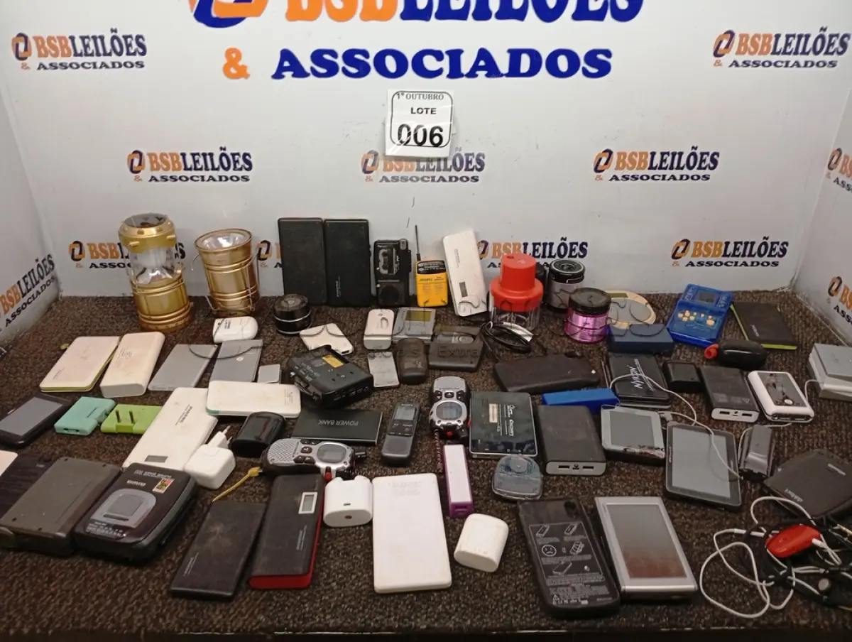 LOTE 006 - 01 LOTE COM DIVERSOS ELETRÔNICOS. (NO ESTADO) ATENÇÃO! FAZER A VISITAÇÃO ANTES DE ARREMATAR, NÃO SABEMOS SE FUNCIONA. LEILÃO NÃO TEM GARANTIA E NEM DEVOLUÇÃO, SUJEITO A POSSÍVEIS AVARIAS VISÍVEIS/OCULTAS E/OU AUSÊNCIA DE COMPONENTES.