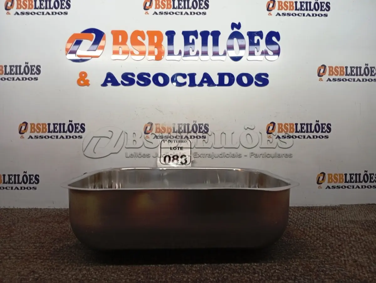LOTE 088 - 01 CUBA EM AÇO INOX 400X340X140MM. (NO ESTADO) ATENÇÃO! FAZER A VISITAÇÃO ANTES DE ARREMATAR, NÃO SABEMOS SE FUNCIONA. LEILÃO NÃO TEM GARANTIA E NEM DEVOLUÇÃO, SUJEITO A POSSÍVEIS AVARIAS VISÍVEIS/OCULTAS E/OU AUSÊNCIA DE COMPONENTES.