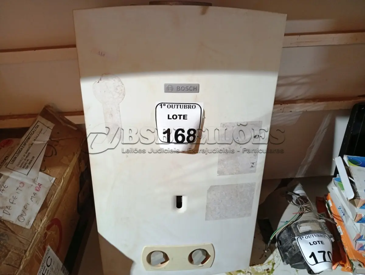 LOTE 168 -  01 AQUECEDOR A GÁS BOSCH. (NO ESTADO) ATENÇÃO! FAZER A VISITAÇÃO ANTES DE ARREMATAR, NÃO SABEMOS SE FUNCIONA. LEILÃO NÃO TEM GARANTIA E NEM DEVOLUÇÃO, SUJEITO A POSSÍVEIS AVARIAS VISÍVEIS/OCULTAS E/OU AUSÊNCIA DE COMPONENTES.