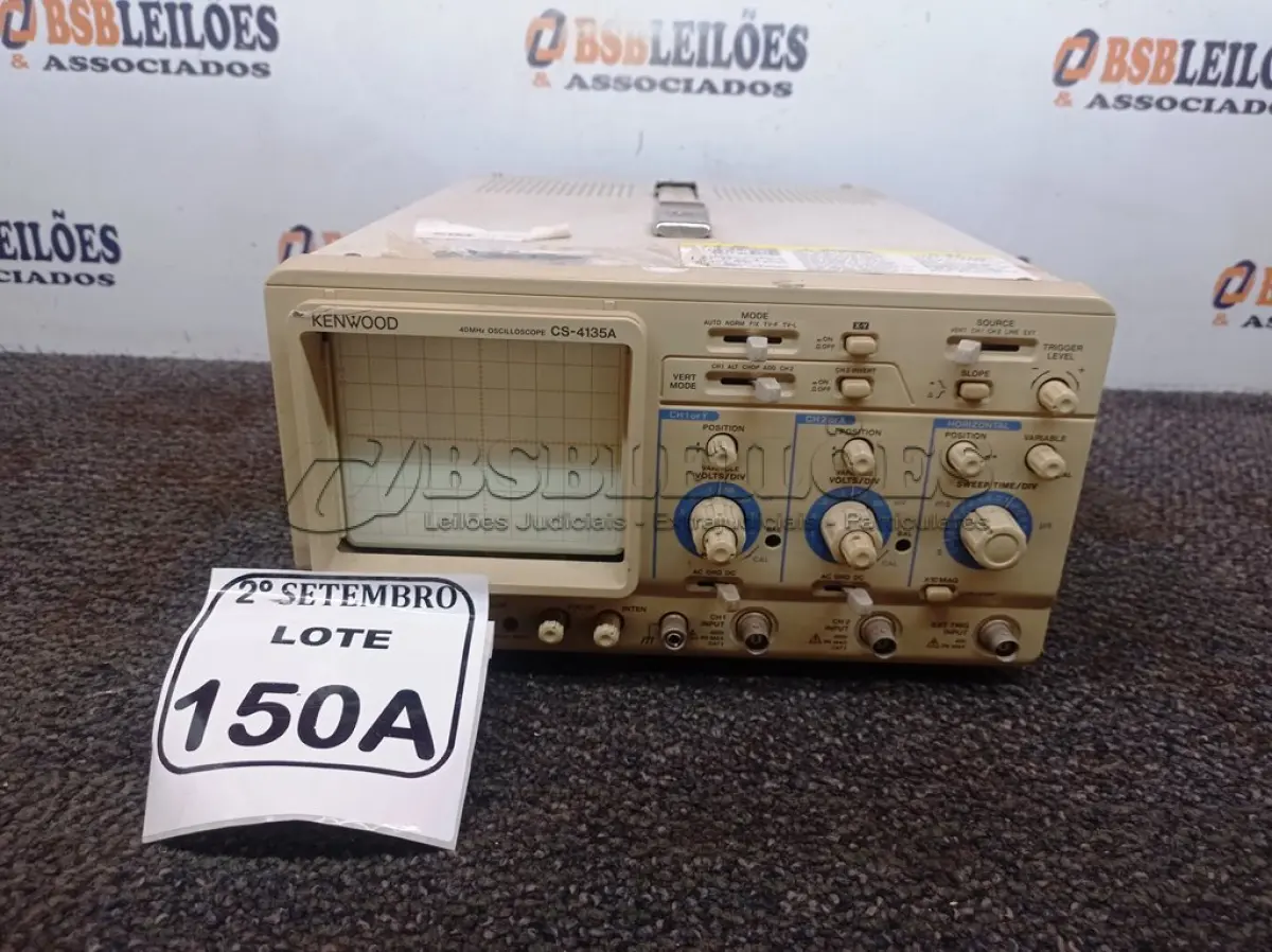 LOTE 150 - 01 OSCILOSCÓPIO KENWOOD MODELO CS-4135A. (NO ESTADO) ATENÇÃO! FAZER A VISITAÇÃO ANTES DE ARREMATAR, NÃO SABEMOS SE FUNCIONA. LEILÃO NÃO TEM GARANTIA E NEM DEVOLUÇÃO, SUJEITO A POSSÍVEIS AVARIAS VISÍVEIS/OCULTAS E/OU AUSÊNCIA DE COMPONENTES.