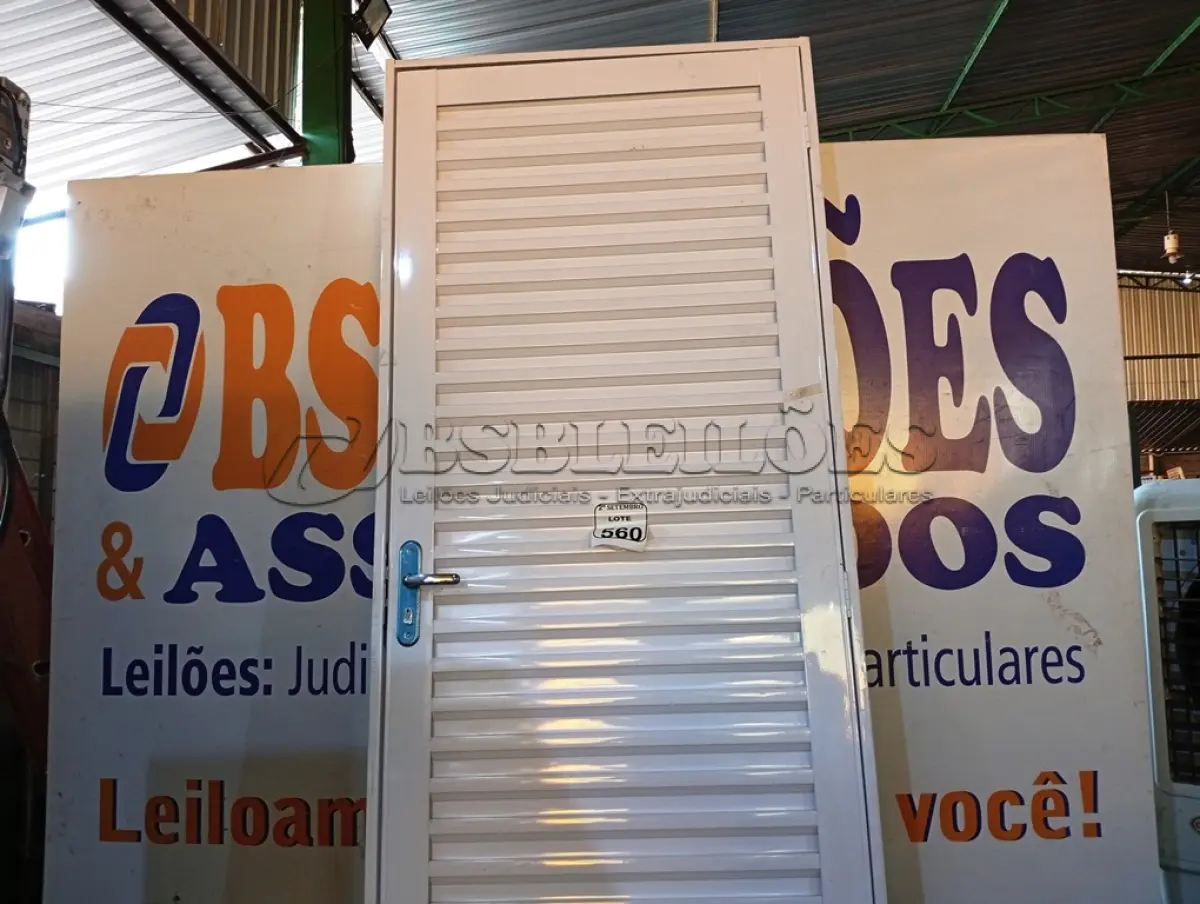 LOTE 560 - 01 PORTA VEN APD BRANCA 085X215 ESQ REQ12 HAIALA NOVO. (NO ESTADO) ATENÇÃO! FAZER A VISITAÇÃO ANTES DE ARREMATAR, NÃO SABEMOS SE FUNCIONA. LEILÃO NÃO TEM GARANTIA E NEM DEVOLUÇÃO, SUJEITO A POSSÍVEIS AVARIAS VISÍVEIS/OCULTAS E/OU AUSÊNCIA DE COMPONENTES.