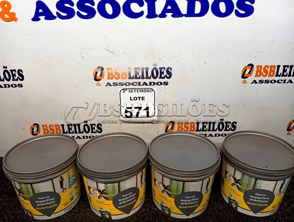 LOTE 571 - 04 BALDINHOS DE REJUNTE SUPERFINO PREMIUM QUARTZOLIT COM 2KG CADA. (NO ESTADO) ATENÇÃO! FAZER A VISITAÇÃO ANTES DE ARREMATAR, NÃO SABEMOS SE FUNCIONA. LEILÃO NÃO TEM GARANTIA E NEM DEVOLUÇÃO, SUJEITO A POSSÍVEIS AVARIAS VISÍVEIS/OCULTAS E/OU AUSÊNCIA DE COMPONENTES.