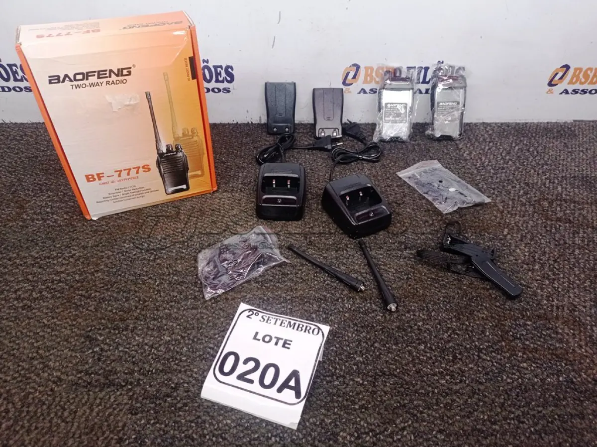 LOTE 020 - 01 PAR DE RÁDIO COMUNICADOR BAOFENG BF-777S (NOVO). (NO ESTADO) ATENÇÃO! FAZER A VISITAÇÃO ANTES DE ARREMATAR, NÃO SABEMOS SE FUNCIONA. LEILÃO NÃO TEM GARANTIA E NEM DEVOLUÇÃO, SUJEITO A POSSÍVEIS AVARIAS VISÍVEIS/OCULTAS E/OU AUSÊNCIA DE COMPONENTES.