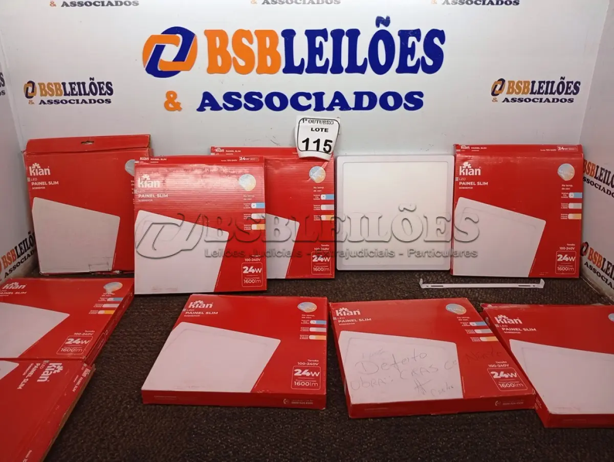 LOTE 115 - 01 LOTE COM DIVERSAS LUMINÁRIAS PAINEL DE LED. (NO ESTADO) ATENÇÃO! FAZER A VISITAÇÃO ANTES DE ARREMATAR, NÃO SABEMOS SE FUNCIONA. LEILÃO NÃO TEM GARANTIA E NEM DEVOLUÇÃO, SUJEITO A POSSÍVEIS AVARIAS VISÍVEIS/OCULTAS E/OU AUSÊNCIA DE COMPONENTES.
