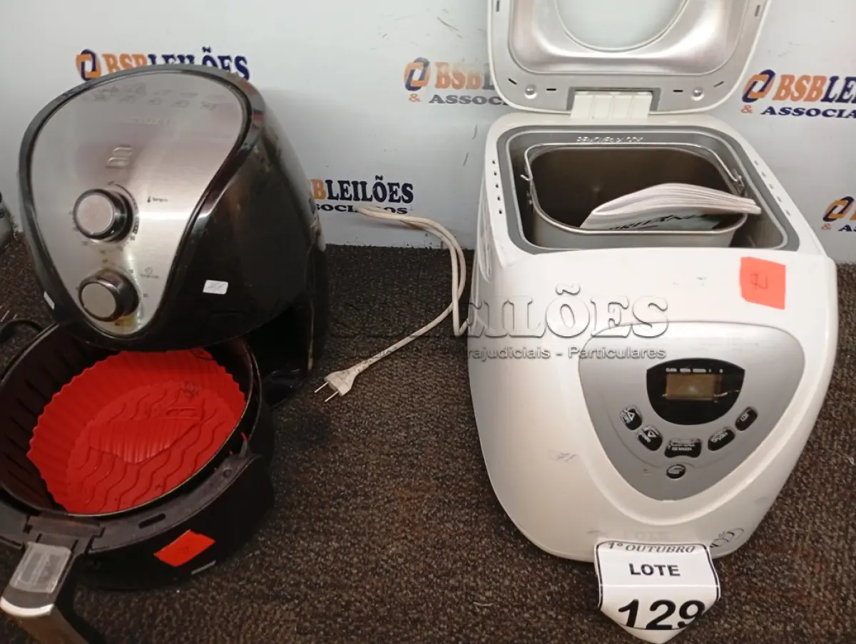 LOTE 129 - 01 AIRFRYER E UMA MÁQUINA DE PÃO. (NO ESTADO) ATENÇÃO! FAZER A VISITAÇÃO ANTES DE ARREMATAR, NÃO SABEMOS SE FUNCIONA. LEILÃO NÃO TEM GARANTIA E NEM DEVOLUÇÃO, SUJEITO A POSSÍVEIS AVARIAS VISÍVEIS/OCULTAS E/OU AUSÊNCIA DE COMPONENTES.