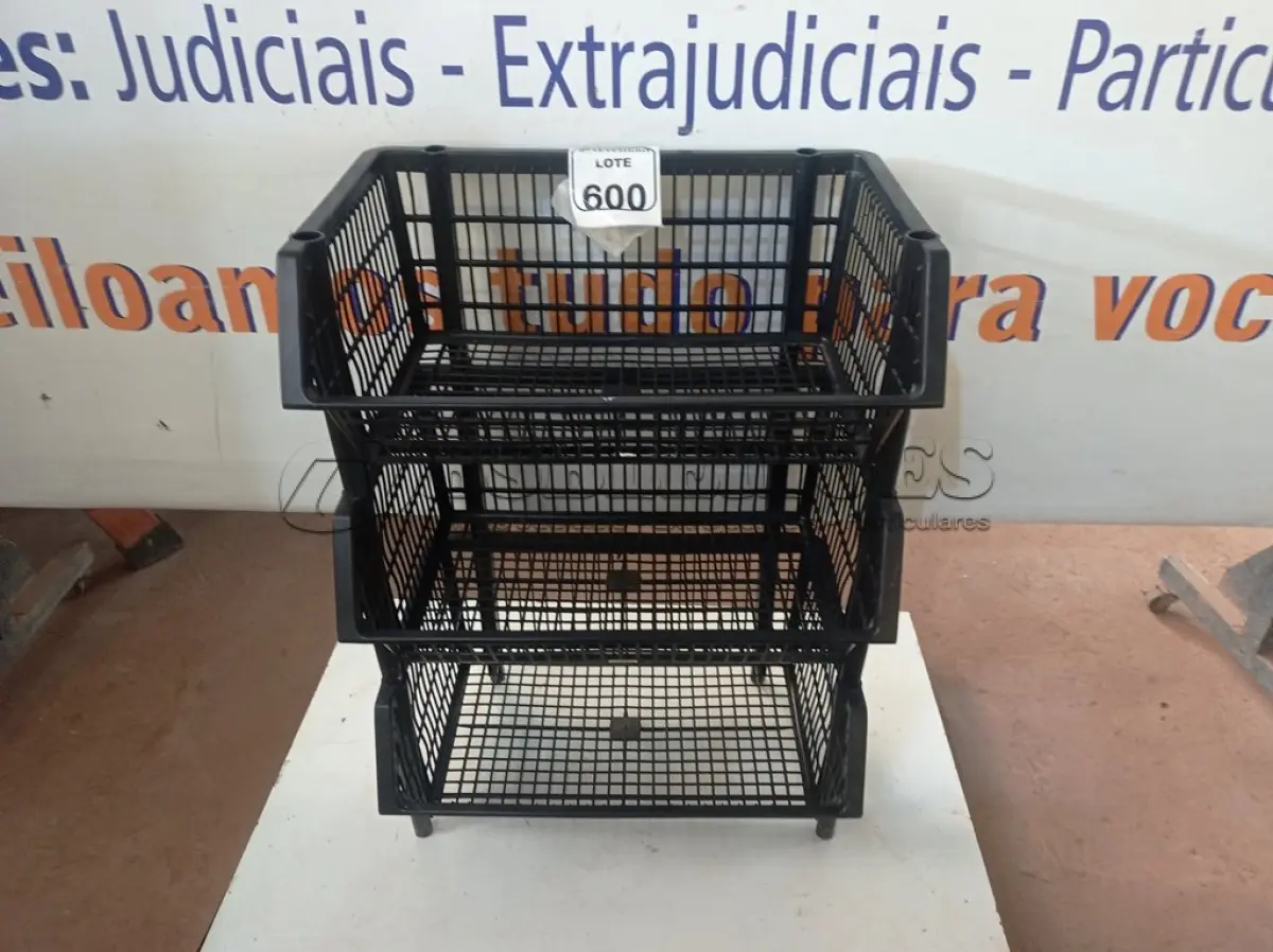 LOTE 600 - 03 CESTOS. (NO ESTADO) ATENÇÃO! FAZER A VISITAÇÃO ANTES DE ARREMATAR, NÃO SABEMOS SE FUNCIONA. LEILÃO NÃO TEM GARANTIA E NEM DEVOLUÇÃO, SUJEITO A POSSÍVEIS AVARIAS VISÍVEIS/OCULTAS E/OU AUSÊNCIA DE COMPONENTES.