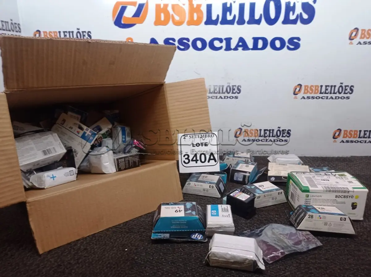 LOTE 340 - 01 LOTE COM CARTUCHOS DIVERSOS. (NO ESTADO) ATENÇÃO! FAZER A VISITAÇÃO ANTES DE ARREMATAR, NÃO SABEMOS SE FUNCIONA. LEILÃO NÃO TEM GARANTIA E NEM DEVOLUÇÃO, SUJEITO A POSSÍVEIS AVARIAS VISÍVEIS/OCULTAS E/OU AUSÊNCIA DE COMPONENTES.