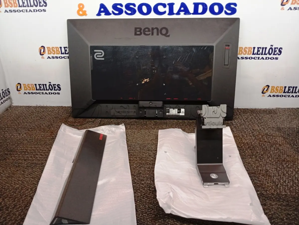 LOTE 165 - 01 MONITOR BENQ 27” POLEGADA RL2755. (NO ESTADO) ATENÇÃO! FAZER A VISITAÇÃO ANTES DE ARREMATAR, NÃO SABEMOS SE FUNCIONA. LEILÃO NÃO TEM GARANTIA E NEM DEVOLUÇÃO, SUJEITO A POSSÍVEIS AVARIAS VISÍVEIS/OCULTAS E/OU AUSÊNCIA DE COMPONENTES.