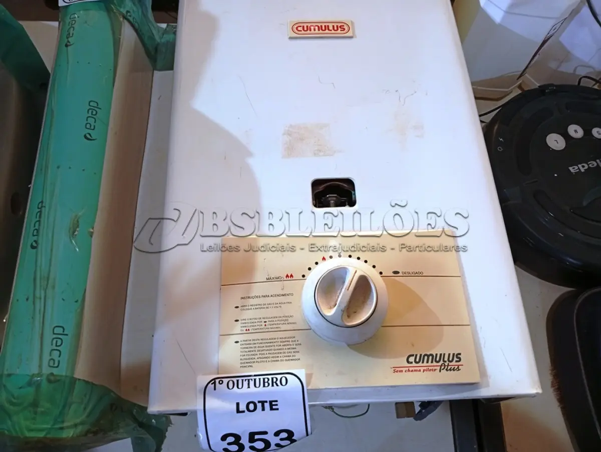 LOTE 353 - 01 AQUECEDOR A GÁS. (NO ESTADO) ATENÇÃO! FAZER A VISITAÇÃO ANTES DE ARREMATAR, NÃO SABEMOS SE FUNCIONA. LEILÃO NÃO TEM GARANTIA E NEM DEVOLUÇÃO, SUJEITO A POSSÍVEIS AVARIAS VISÍVEIS/OCULTAS E/OU AUSÊNCIA DE COMPONENTES.