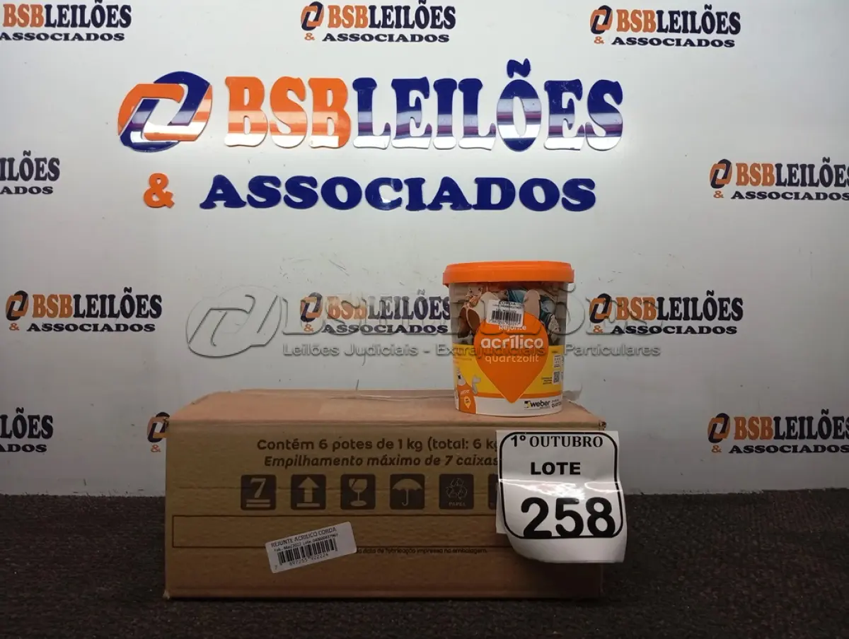 LOTE 258 - 06 REJUNTES ACRÍLICO NA COR CORDA DE 1KG CADA E 01 PAR DE LUVAS DE PANO. (NO ESTADO) ATENÇÃO! FAZER A VISITAÇÃO ANTES DE ARREMATAR, NÃO SABEMOS SE FUNCIONA. LEILÃO NÃO TEM GARANTIA E NEM DEVOLUÇÃO, SUJEITO A POSSÍVEIS AVARIAS VISÍVEIS/OCULTAS E/OU AUSÊNCIA DE COMPONENTES.
