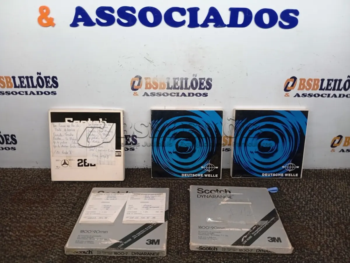 LOTE 377 - 05 FITAS DE ROLO P/ GRAVADOR. (NO ESTADO) ATENÇÃO! FAZER A VISITAÇÃO ANTES DE ARREMATAR, NÃO SABEMOS SE FUNCIONA. LEILÃO NÃO TEM GARANTIA E NEM DEVOLUÇÃO, SUJEITO A POSSÍVEIS AVARIAS VISÍVEIS/OCULTAS E/OU AUSÊNCIA DE COMPONENTES.