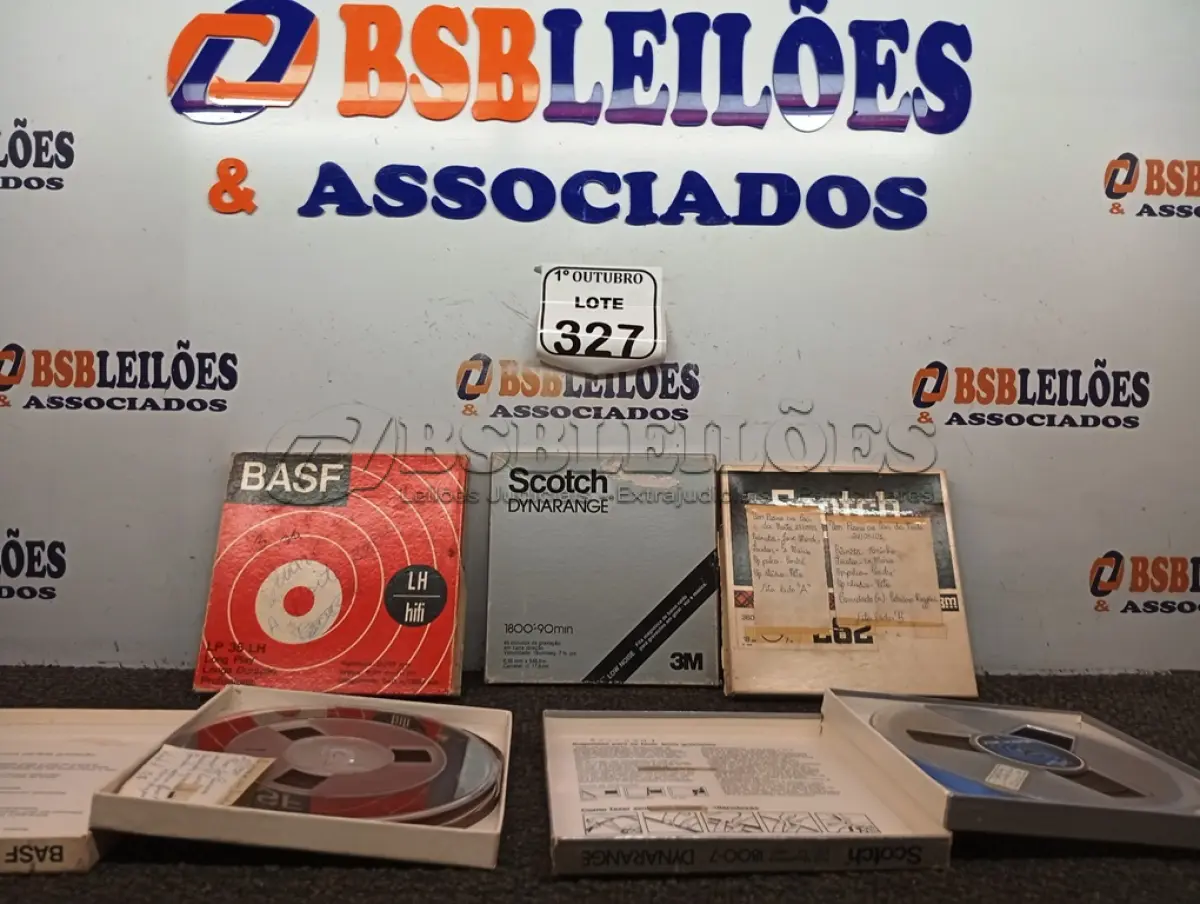 LOTE 327 - 05 FITAS DE ROLO P/ GRAVADOR. (NO ESTADO) ATENÇÃO! FAZER A VISITAÇÃO ANTES DE ARREMATAR, NÃO SABEMOS SE FUNCIONA. LEILÃO NÃO TEM GARANTIA E NEM DEVOLUÇÃO, SUJEITO A POSSÍVEIS AVARIAS VISÍVEIS/OCULTAS E/OU AUSÊNCIA DE COMPONENTES.