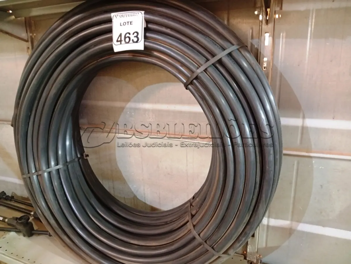 LOTE 463 - 01 ROLO DE  MANGUEIRA TUBO IRRIGAÇÃO 1 X 2,0 PRETO INDEX. (NO ESTADO) ATENÇÃO! FAZER A VISITAÇÃO ANTES DE ARREMATAR, NÃO SABEMOS SE FUNCIONA. LEILÃO NÃO TEM GARANTIA E NEM DEVOLUÇÃO, SUJEITO A POSSÍVEIS AVARIAS VISÍVEIS/OCULTAS E/OU AUSÊNCIA DE COMPONENTES.