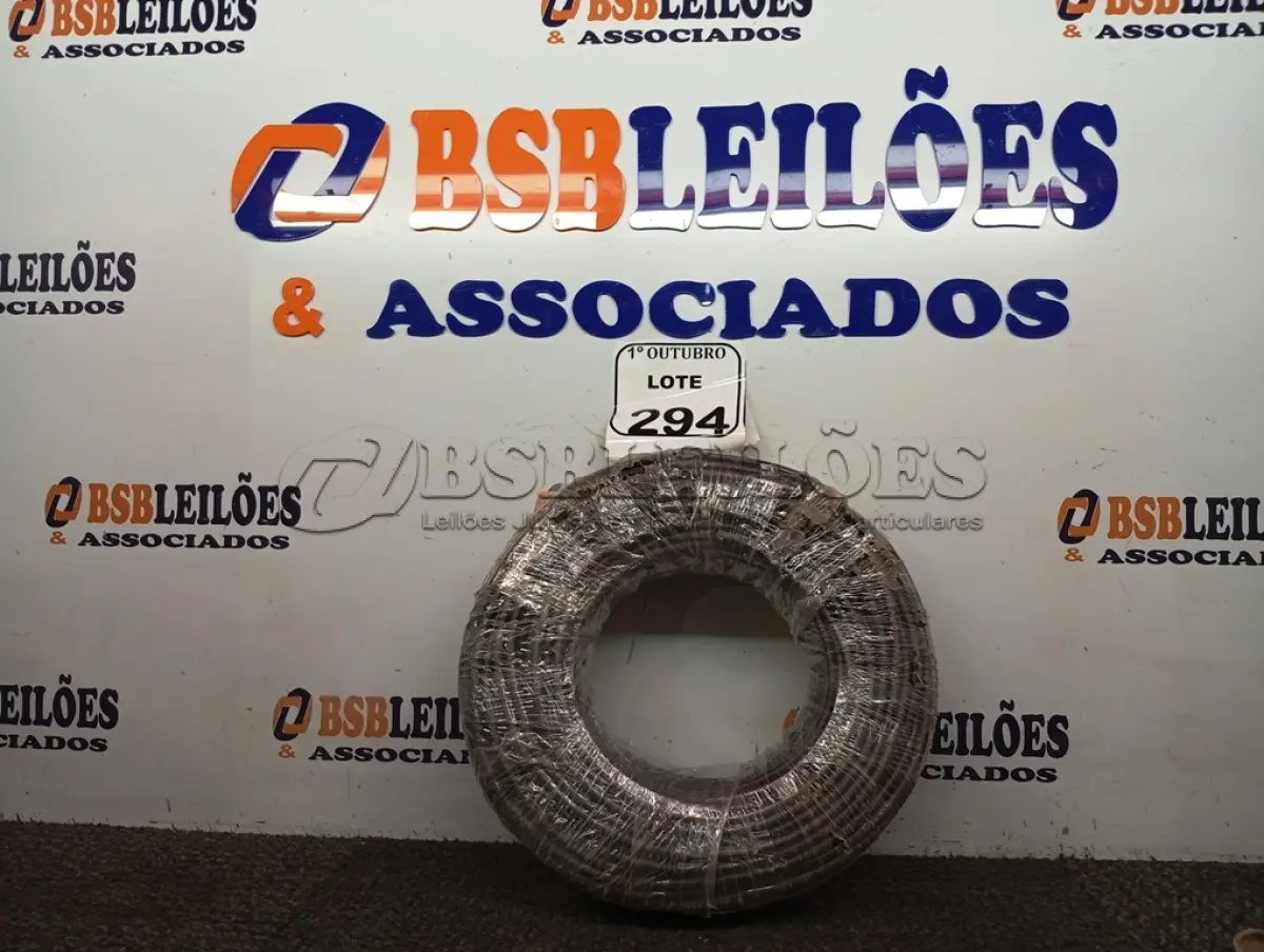 LOTE 294 - 01 ROLO DE FIO FLEXÍVEL 1X10,00MM NA COR PRETA. (NO ESTADO) ATENÇÃO! FAZER A VISITAÇÃO ANTES DE ARREMATAR, NÃO SABEMOS SE FUNCIONA. LEILÃO NÃO TEM GARANTIA E NEM DEVOLUÇÃO, SUJEITO A POSSÍVEIS AVARIAS VISÍVEIS/OCULTAS E/OU AUSÊNCIA DE COMPONENTES.