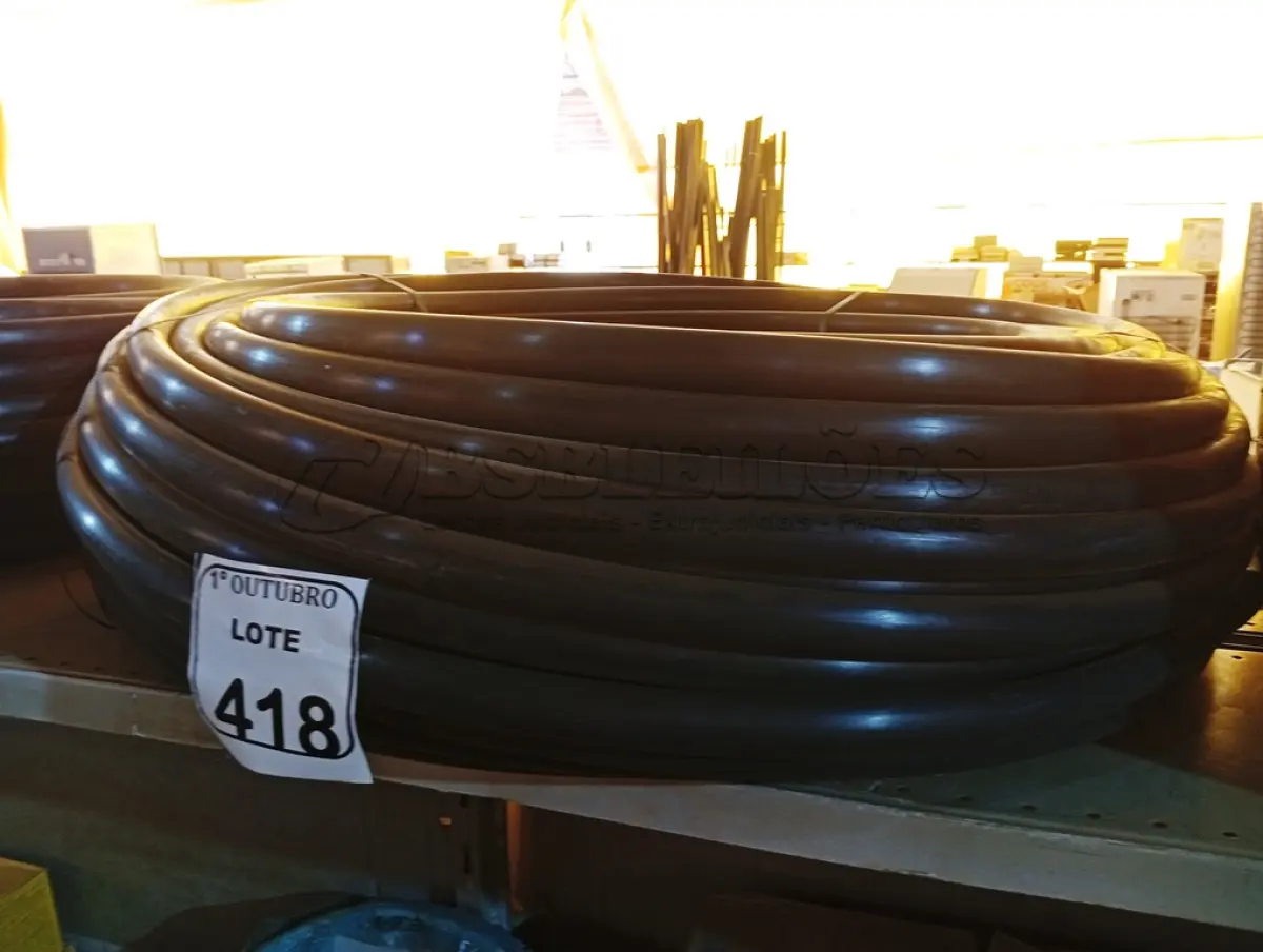 LOTE 418 - 01 ROLO DE MANGUEIRA TUBO IRRIGAÇÃO 1 X 2,0 AZUL INDEX. (NO ESTADO) ATENÇÃO! FAZER A VISITAÇÃO ANTES DE ARREMATAR, NÃO SABEMOS SE FUNCIONA. LEILÃO NÃO TEM GARANTIA E NEM DEVOLUÇÃO, SUJEITO A POSSÍVEIS AVARIAS VISÍVEIS/OCULTAS E/OU AUSÊNCIA DE COMPONENTES.