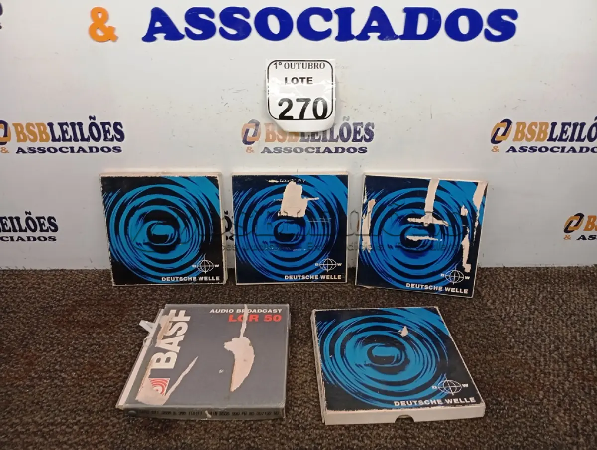 LOTE 270 - 05 FITAS DE ROLO P/ GRAVADOR. (NO ESTADO) ATENÇÃO! FAZER A VISITAÇÃO ANTES DE ARREMATAR, NÃO SABEMOS SE FUNCIONA. LEILÃO NÃO TEM GARANTIA E NEM DEVOLUÇÃO, SUJEITO A POSSÍVEIS AVARIAS VISÍVEIS/OCULTAS E/OU AUSÊNCIA DE COMPONENTES.
