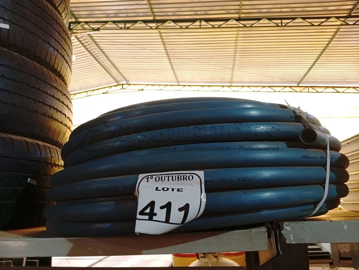 LOTE 411 - 01 ROLO DE MANGUEIRA TUBO IRRIGAÇÃO 1 X 2,0 AZUL INDEX. (NO ESTADO) ATENÇÃO! FAZER A VISITAÇÃO ANTES DE ARREMATAR, NÃO SABEMOS SE FUNCIONA. LEILÃO NÃO TEM GARANTIA E NEM DEVOLUÇÃO, SUJEITO A POSSÍVEIS AVARIAS VISÍVEIS/OCULTAS E/OU AUSÊNCIA DE COMPONENTES.