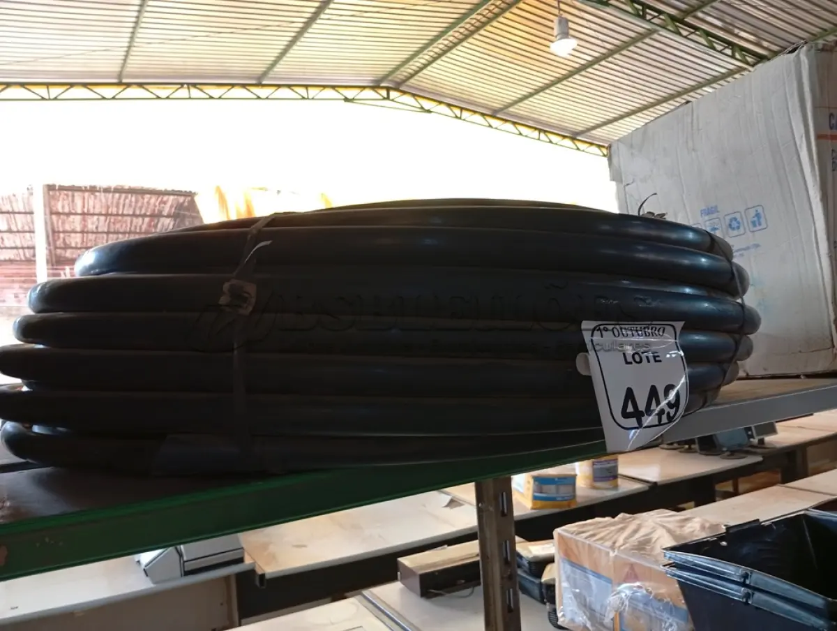 LOTE 449 - 01 ROLO DE  MANGUEIRA TUBO IRRIGAÇÃO 1 X 2,0 PRETO INDEX. (NO ESTADO) ATENÇÃO! FAZER A VISITAÇÃO ANTES DE ARREMATAR, NÃO SABEMOS SE FUNCIONA. LEILÃO NÃO TEM GARANTIA E NEM DEVOLUÇÃO, SUJEITO A POSSÍVEIS AVARIAS VISÍVEIS/OCULTAS E/OU AUSÊNCIA DE COMPONENTES.
