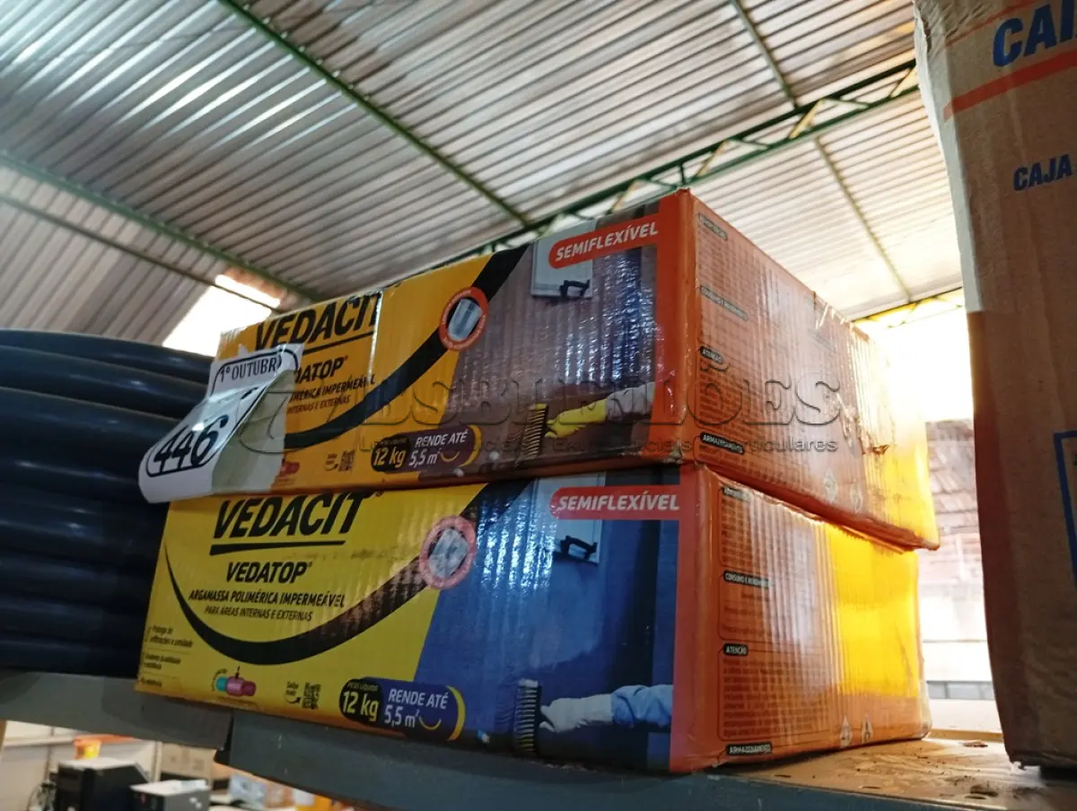 LOTE 446 - 02 CAIXAS DE VEDATOP ARGAMASSA POLIMÉRICA IMPERMEÁVEL 12KG. (NO ESTADO) ATENÇÃO! FAZER A VISITAÇÃO ANTES DE ARREMATAR, NÃO SABEMOS SE FUNCIONA. LEILÃO NÃO TEM GARANTIA E NEM DEVOLUÇÃO, SUJEITO A POSSÍVEIS AVARIAS VISÍVEIS/OCULTAS E/OU AUSÊNCIA DE COMPONENTES.