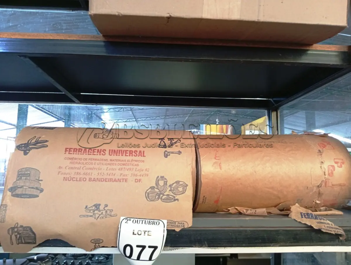 LOTE 077 - 05 ROLOS DE PAPEL PARDO. (NO ESTADO) ATENÇÃO! FAZER A VISITAÇÃO ANTES DE ARREMATAR, NÃO SABEMOS SE FUNCIONA. LEILÃO NÃO TEM GARANTIA E NEM DEVOLUÇÃO, SUJEITO A POSSÍVEIS AVARIAS VISÍVEIS/OCULTAS E/OU AUSÊNCIA DE COMPONENTES.