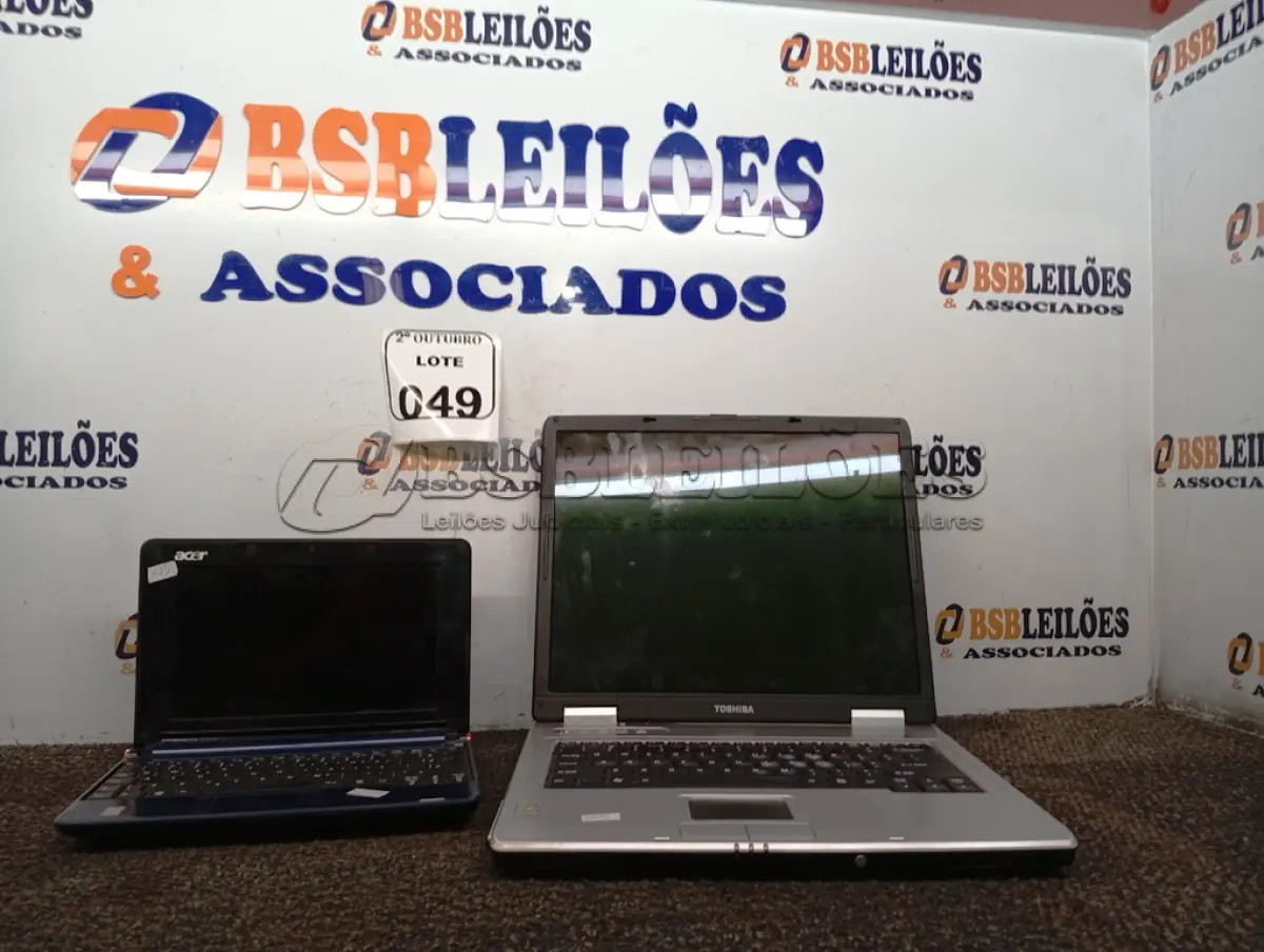 LOTE 049 - 01 NOTEBOOK MARCA TOSHIBA E 01 NETBOOK MARCA ACER. (NO ESTADO) ATENÇÃO! FAZER A VISITAÇÃO ANTES DE ARREMATAR, NÃO SABEMOS SE FUNCIONA. LEILÃO NÃO TEM GARANTIA E NEM DEVOLUÇÃO, SUJEITO A POSSÍVEIS AVARIAS VISÍVEIS/OCULTAS E/OU AUSÊNCIA DE COMPONENTES.