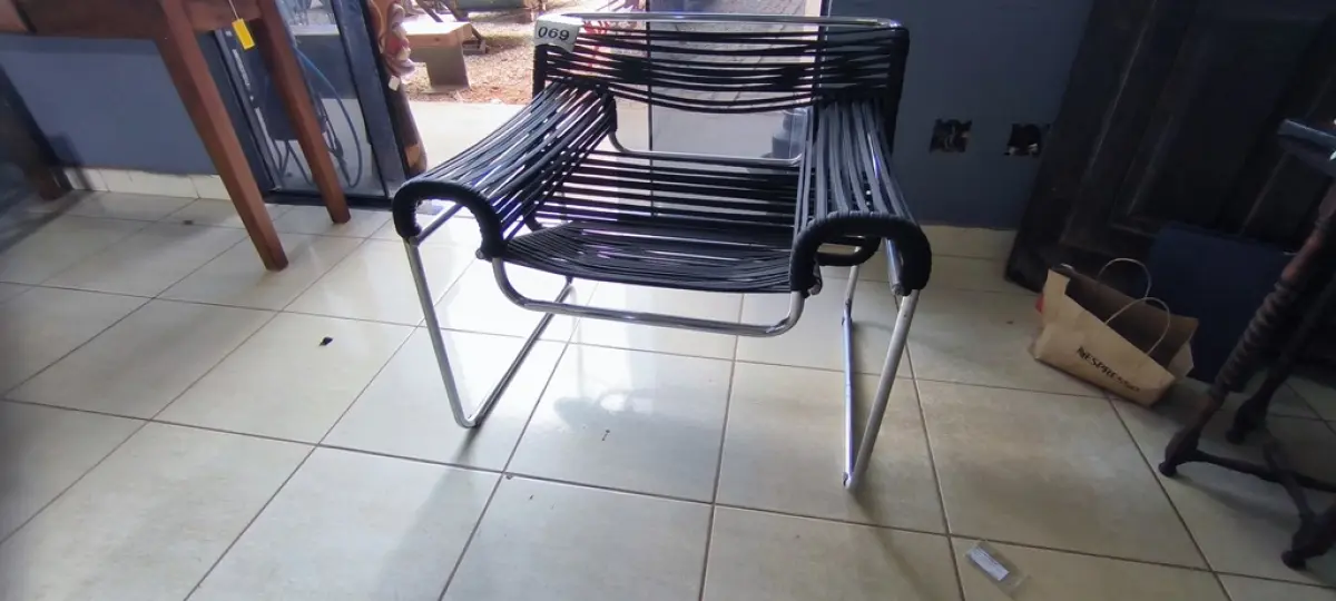LOTE 069