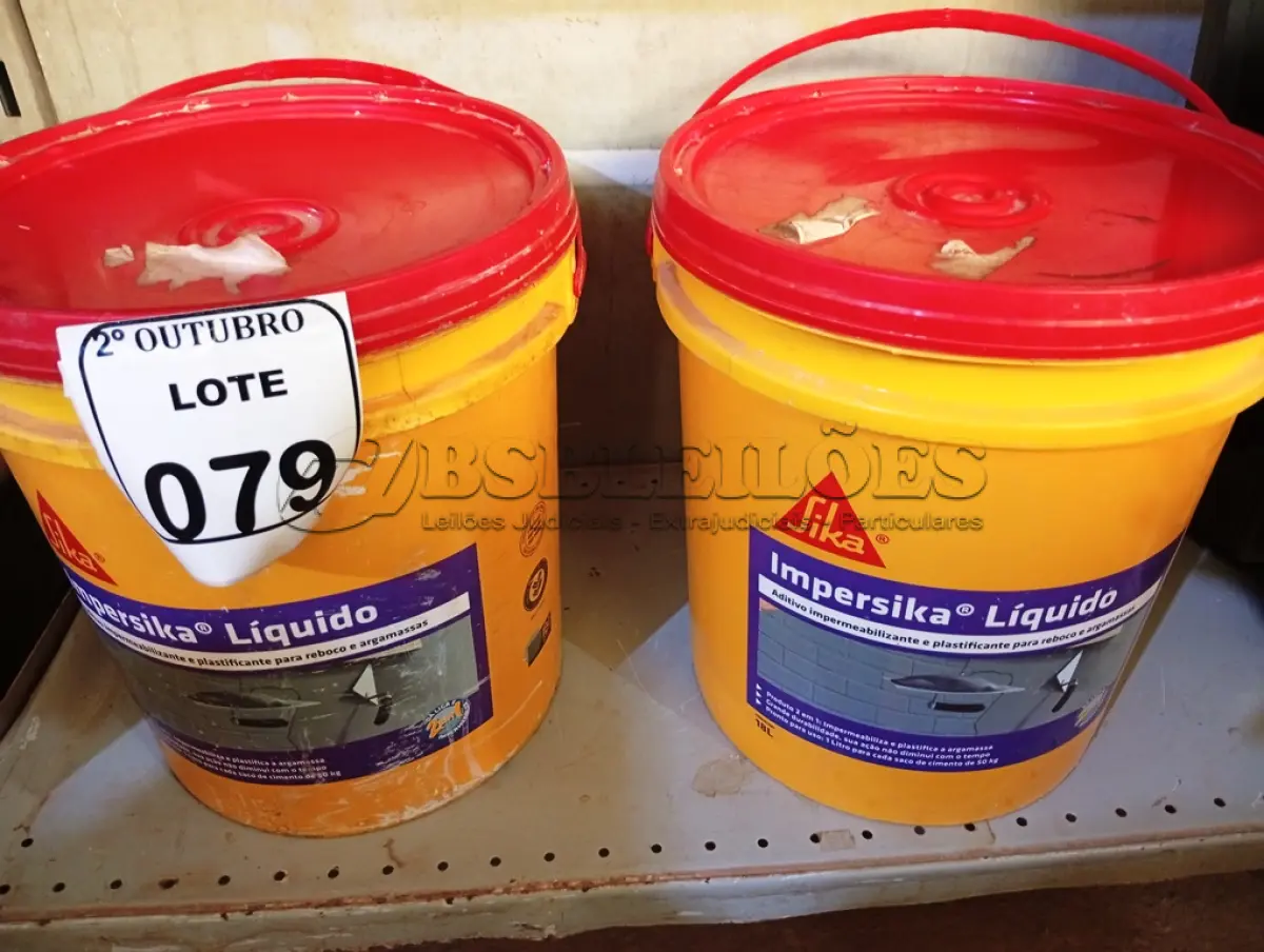 LOTE 079 - 02 BALDES DE IMPERSIKA LÍQUIDO ADITIVO PLASTIFICANTE PARA ARGAMASSA DE ASSENTAMENTO E REBOCO, 18 LITROS CADA. (NO ESTADO) ATENÇÃO! FAZER A VISITAÇÃO ANTES DE ARREMATAR, NÃO SABEMOS SE FUNCIONA. LEILÃO NÃO TEM GARANTIA E NEM DEVOLUÇÃO, SUJEITO A POSSÍVEIS AVARIAS VISÍVEIS/OCULTAS E/OU AUSÊNCIA DE COMPONENTES