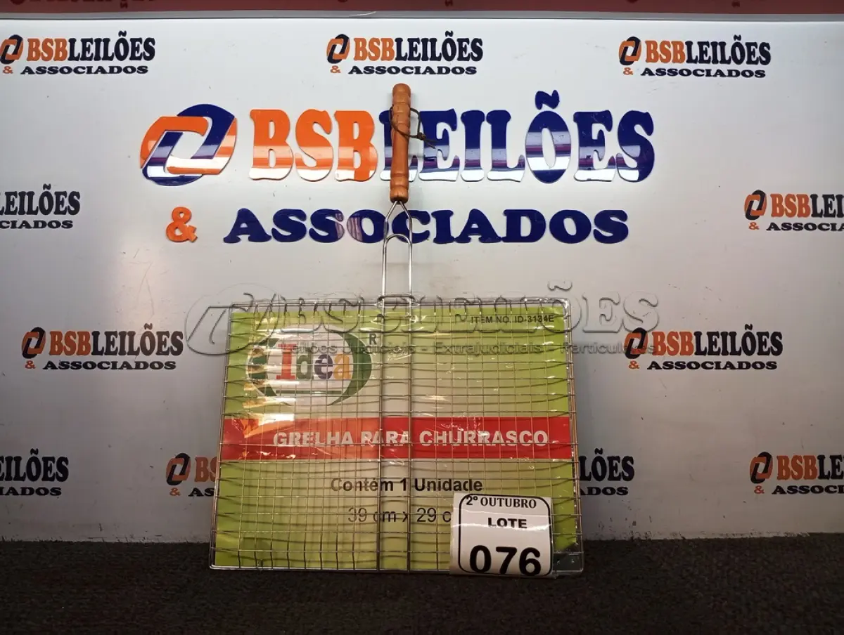 LOTE 076 - 01 GRELHA PARA CHURRASCO 39X29CM. (NO ESTADO) ATENÇÃO! FAZER A VISITAÇÃO ANTES DE ARREMATAR, NÃO SABEMOS SE FUNCIONA. LEILÃO NÃO TEM GARANTIA E NEM DEVOLUÇÃO, SUJEITO A POSSÍVEIS AVARIAS VISÍVEIS/OCULTAS E/OU AUSÊNCIA DE COMPONENTES.