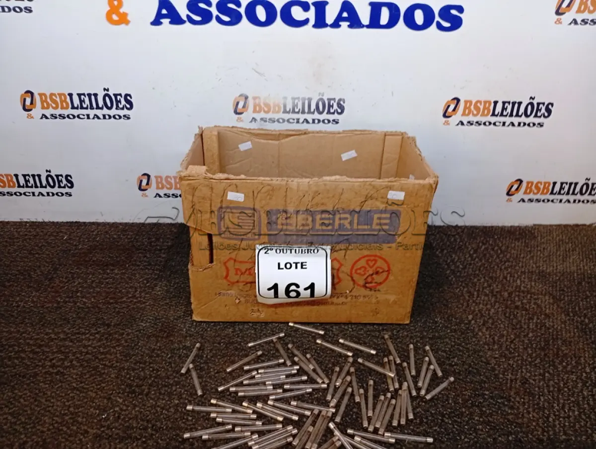 LOTE 161 - 01 LOTE COM GRANDE QUANTIDADE DE FUSÍVEIS. (NO ESTADO) ATENÇÃO! FAZER A VISITAÇÃO ANTES DE ARREMATAR, NÃO SABEMOS SE FUNCIONA. LEILÃO NÃO TEM GARANTIA E NEM DEVOLUÇÃO, SUJEITO A POSSÍVEIS AVARIAS VISÍVEIS/OCULTAS E/OU AUSÊNCIA DE COMPONENTES.