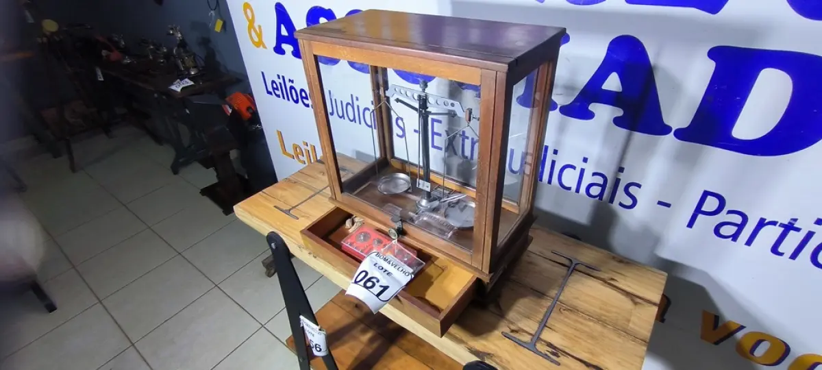 LOTE 061