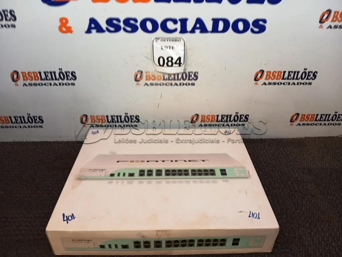 LOTE 084 - 01 SWITCH FORTINET MODELO FORTIGATE 100D. (NO ESTADO) ATENÇÃO! FAZER A VISITAÇÃO ANTES DE ARREMATAR, NÃO SABEMOS SE FUNCIONA. LEILÃO NÃO TEM GARANTIA E NEM DEVOLUÇÃO, SUJEITO A POSSÍVEIS AVARIAS VISÍVEIS/OCULTAS E/OU AUSÊNCIA DE COMPONENTES.