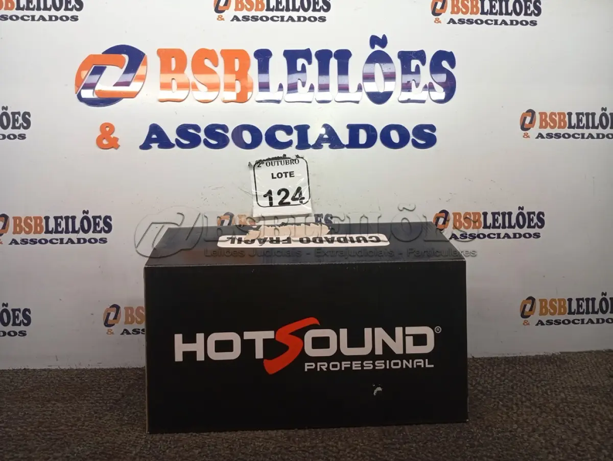 LOTE 124 - 01 ÁUDIO SPEAKER MARCA HOTSOUND MODELO HSB-3WPP. (NOVO). (NO ESTADO) ATENÇÃO! FAZER A VISITAÇÃO ANTES DE ARREMATAR, NÃO SABEMOS SE FUNCIONA. LEILÃO NÃO TEM GARANTIA E NEM DEVOLUÇÃO, SUJEITO A POSSÍVEIS AVARIAS VISÍVEIS/OCULTAS E/OU AUSÊNCIA DE COMPONENTES.