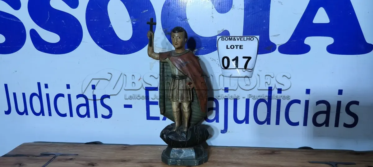 LOTE 017 - 01 IMAGEM SANTO SÉCULO XIX. (NO ESTADO)