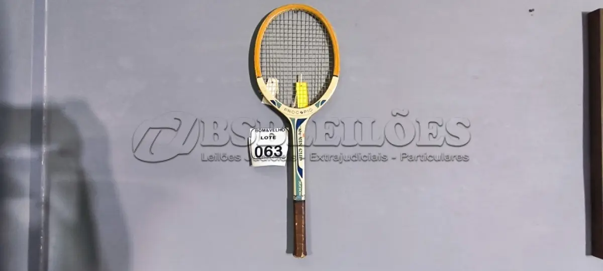 LOTE 063 - 01 RAQUETE PROCOPIO- DAVIS CUP. (NO ESTADO)
